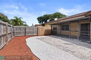 4325 NW 5th Ave, Deerfield Beach, FL 33064 - Photo 15