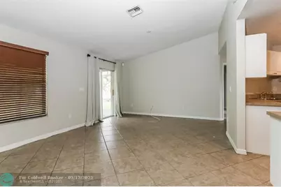 2095 SE Joyner Cir, Port Saint Lucie, FL 34952 - Photo 5