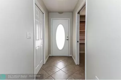 2095 SE Joyner Cir, Port Saint Lucie, FL 34952 - Photo 3