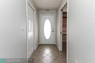 2095 SE Joyner Cir, Port Saint Lucie, FL 34952 - Photo 3