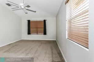 2095 SE Joyner Cir, Port Saint Lucie, FL 34952 - Photo 9