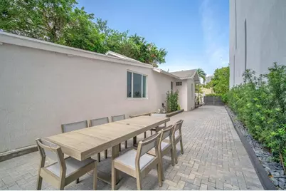 120 NE 25th St, Miami, FL 33137 - Photo 29