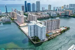 301 174th St, Sunny Isles Beach, FL 33160 - Photo 37