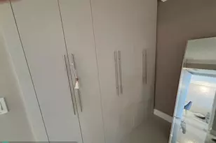 301 174th St, Sunny Isles Beach, FL 33160 - Photo 19