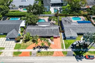 1870 NE 197th Terrace, Miami, FL 33179 - Photo 3