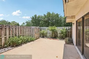 1660 Forest Lakes Cir, West Palm Beach, FL 33406 - Photo 37