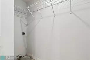 1660 Forest Lakes Cir, West Palm Beach, FL 33406 - Photo 19