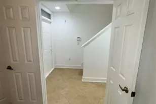 1033 NE 17th Way, Fort Lauderdale, FL 33304 - Photo 9