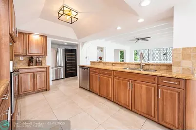 1749 SE 9th Street, Fort Lauderdale, FL 33316 - Photo 17