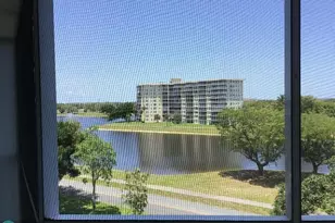 2940 N Course Dr, Pompano Beach, FL 33069 - Photo 21