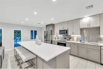 2120 NE 34th Ct, Lighthouse Point, FL 33064 - Photo 7