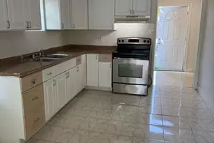 2127 Cleveland St, Hollywood, FL 33020 - Photo 3