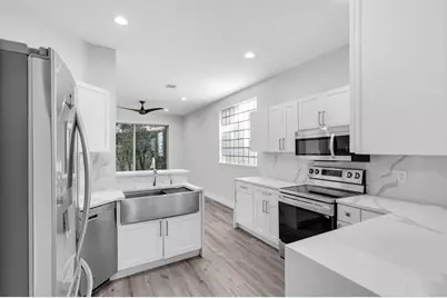 10657 NW 1st St, Plantation, FL 33324 - Photo 11