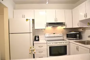 255 S Cypress Rd, Pompano Beach, FL 33060 - Photo 13