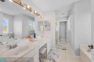 8121 Bautista Way, Palm Beach Gardens, FL 33418 - Photo 25