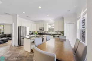 8121 Bautista Way, Palm Beach Gardens, FL 33418 - Photo 13