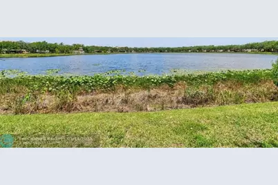 8121  Bautista Way, Palm Beach Gardens, FL 33418 - Photo 47