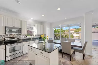 8121  Bautista Way, Palm Beach Gardens, FL 33418 - Photo 15