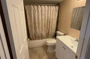 1300 SW 130th Ave, Pembroke Pines, FL 33027 - Photo 5