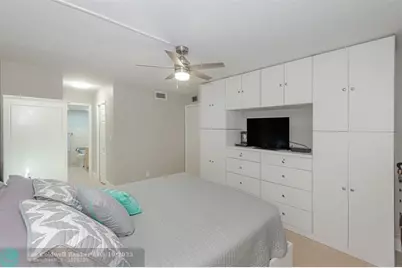 230  Lakeview Dr, Unit #201, Weston, FL 33326 - Photo 21