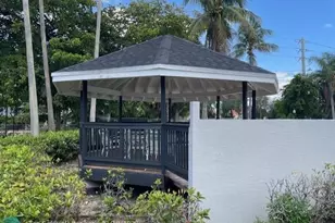 530 SW 113th Way, Hollywood, FL 33025 - Photo 29