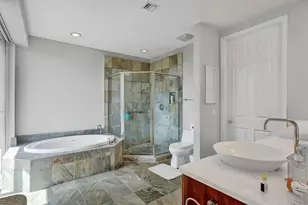 2633 NE 14th Ave, Wilton Manors, FL 33334 - Photo 33