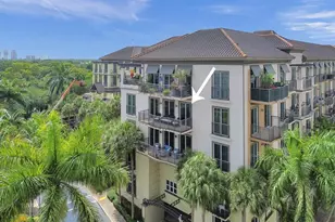 2633 NE 14th Ave, Wilton Manors, FL 33334 - Photo 1