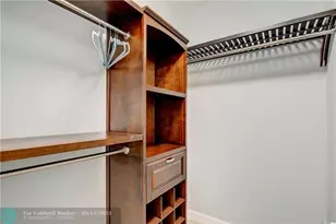 2640 Lake Shore Dr, Riviera Beach, FL 33404 - Photo 23