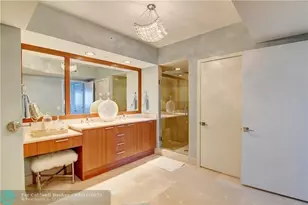 2640 Lake Shore Dr, Riviera Beach, FL 33404 - Photo 17