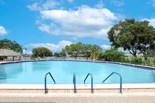 1101 Colony Point Cir, Pembroke Pines, FL 33026 - Photo 41