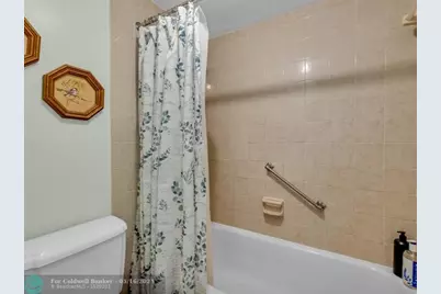 1101  Colony Point Cir, Unit #422, Pembroke Pines, FL 33026 - Photo 29