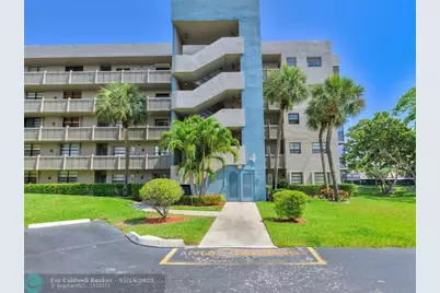 1101  Colony Point Cir, Unit #422, Pembroke Pines, FL 33026 - Photo 3