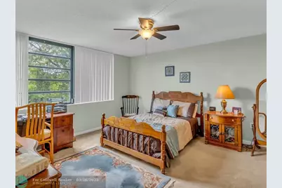 1101  Colony Point Cir, Unit #422, Pembroke Pines, FL 33026 - Photo 25
