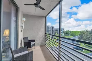 1101 Colony Point Cir, Pembroke Pines, FL 33026 - Photo 37