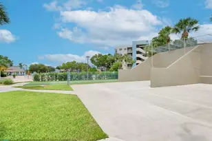 1101 Colony Point Cir, Pembroke Pines, FL 33026 - Photo 47