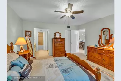 1101  Colony Point Cir, Unit #422, Pembroke Pines, FL 33026 - Photo 27