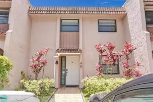 45 Seville Cir, Fort Lauderdale, FL 33324 - Photo 1