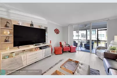 777 S Federal Hwy, Unit #E107, Pompano Beach, FL 33062 - Photo 7