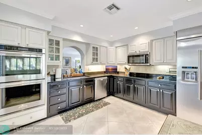 2601 NE 27th Ter, Fort Lauderdale, FL 33306 - Photo 13