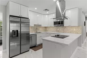 409 NE 27th Dr, Wilton Manors, FL 33334 - Photo 13