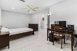 409 NE 27th Dr, Wilton Manors, FL 33334 - Photo 29