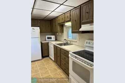 4191 NW 41st St, Unit #312, Lauderdale Lakes, FL 33319 - Photo 11