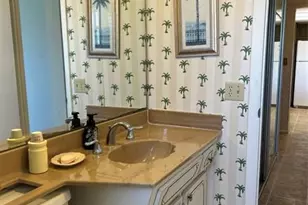 4191 NW 41st St, Lauderdale Lakes, FL 33319 - Photo 17