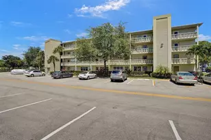 3038 Berkshire B Unit, Deerfield Beach, FL 33442 - Photo 3