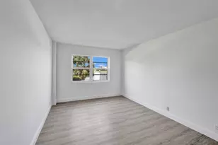 2500 NE 48th Ln, Fort Lauderdale, FL 33308 - Photo 23