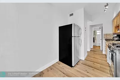 805 NE 17th Ave, Unit #4, Fort Lauderdale, FL 33304 - Photo 15