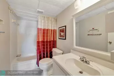 2841  Somerset Dr, Unit #318, Lauderdale Lakes, FL 33311 - Photo 13