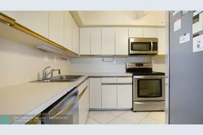 3750  Galt Ocean Dr, Unit #1807, Fort Lauderdale, FL 33308 - Photo 15