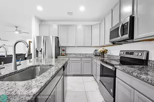 453 NW 36th Ave, Pompano Beach, FL 33069 - Photo 13