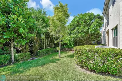 453 NW 36th Ave, Pompano Beach, FL 33069 - Photo 45